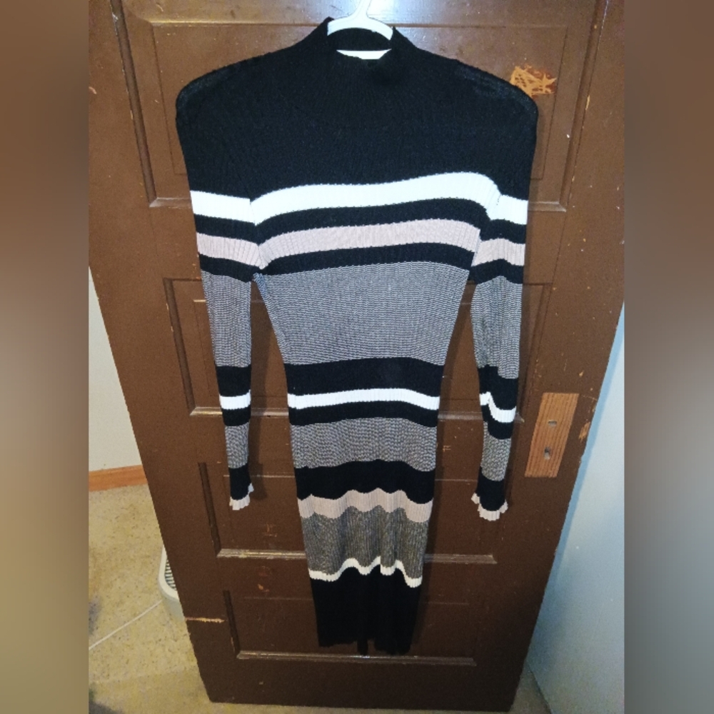 EUC Nina Leonard Crhunky Stripe Sweater Dress XL